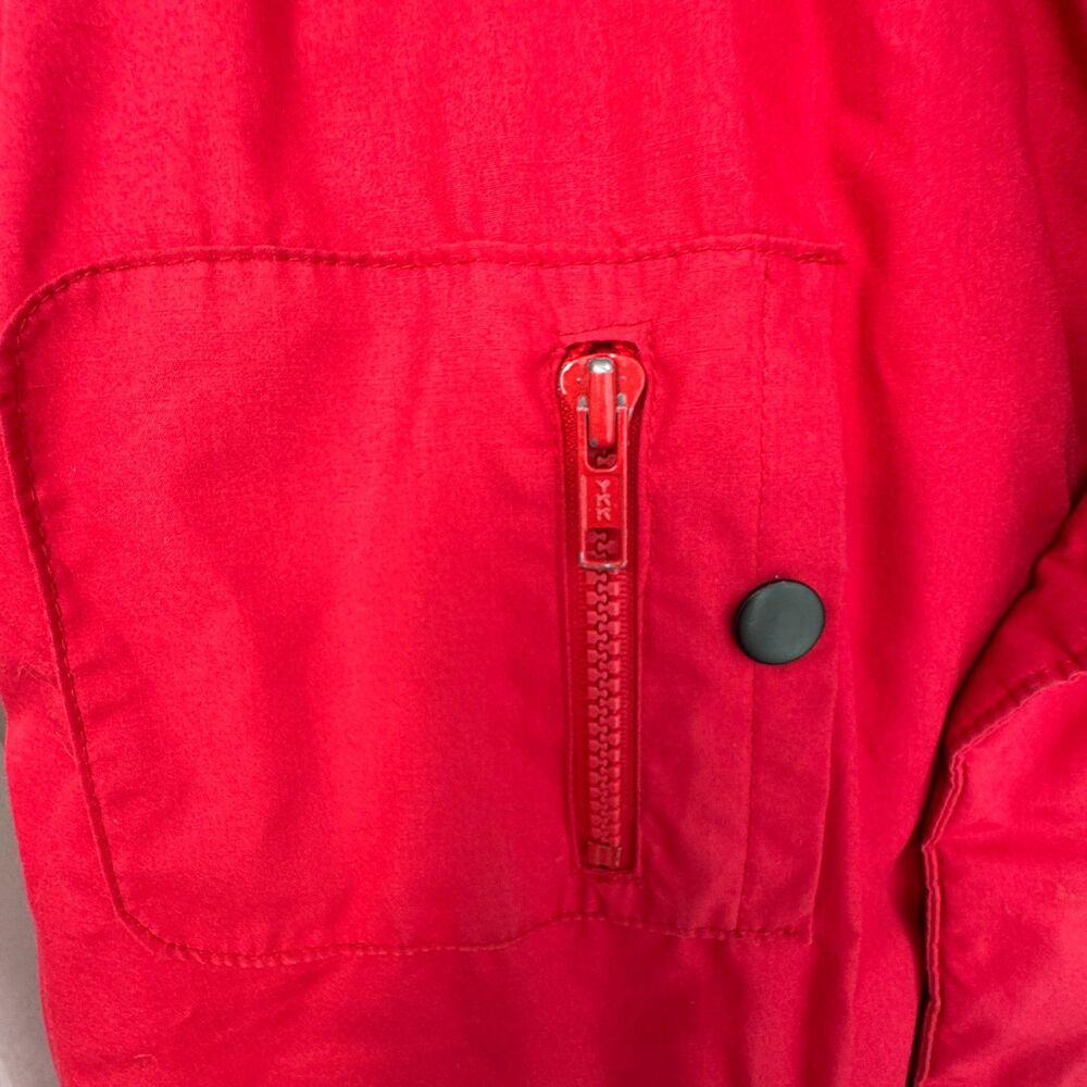 The Company Store Red Down Puffer Vest Medium Zip Snap Nylon Lined - Picture 8 of 10